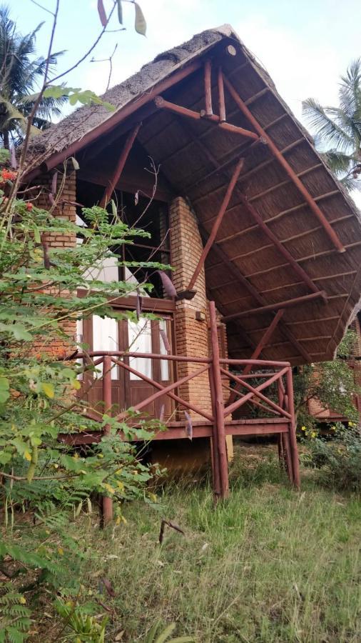 Simbamwenni Lodge And Camping Morogoro エクステリア 写真
